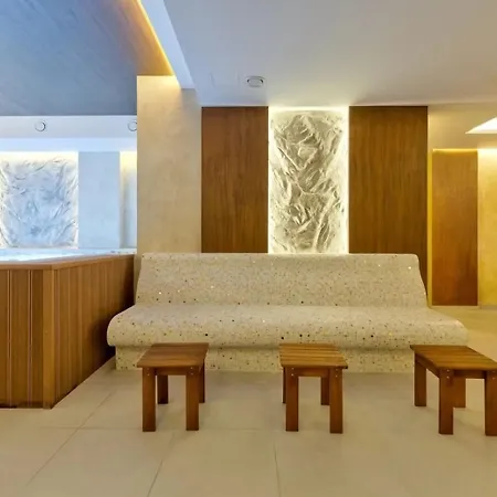 Binis 34 アパート ズラティボール